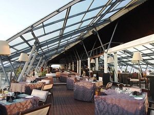 SOS rooftop Lounge and bar