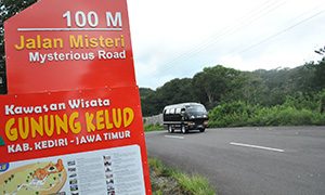 Mystery Road Gunung Kelud