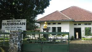  Museum Sudirman