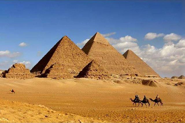 26 Tempat Wisata Di Mesir