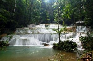 AIR TERJUN MOREMO