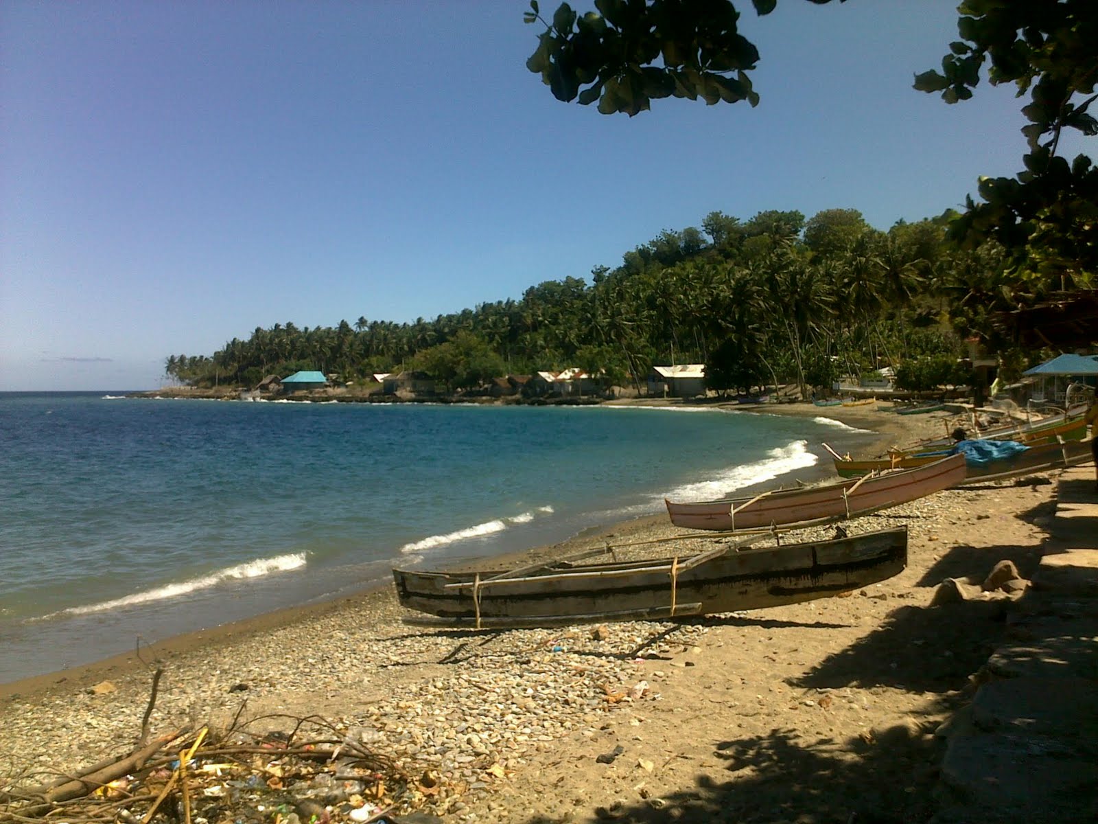 pantai molotabu - TempatWisataUnik.com