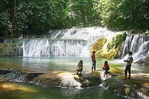  Air  Terjun  Moramo Kendari yang Wajib Dikunjungi 