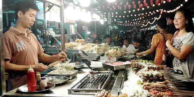 15 Wisata Kuliner  Malam  Jakarta Paling Enak dan Populer 