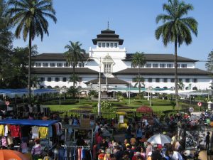 Tempat Oleh-oleh Bandung Paling Murah - gasibu