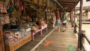 Pattaya Floating Market - tempat wisata di pattaya