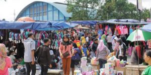 Pasar Tumpah Jalan Olahraga