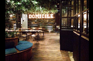 domicile kitchen lounge