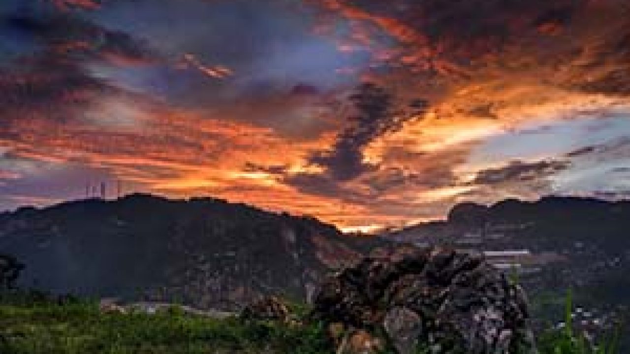 9 Tempat Sunset Di Bandung Yang Indah Dan Menarik