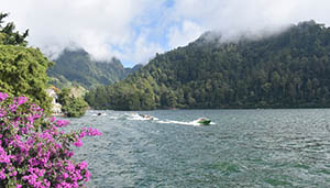 8 Tempat Wisata Danau Di Jawa Timur Yang Terkenal