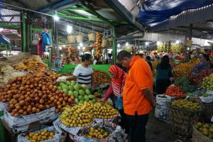 pasar buah berastagi