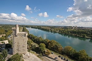 18 Tempat  Wisata  di  Avignon Prancis  yang Menarik dan  