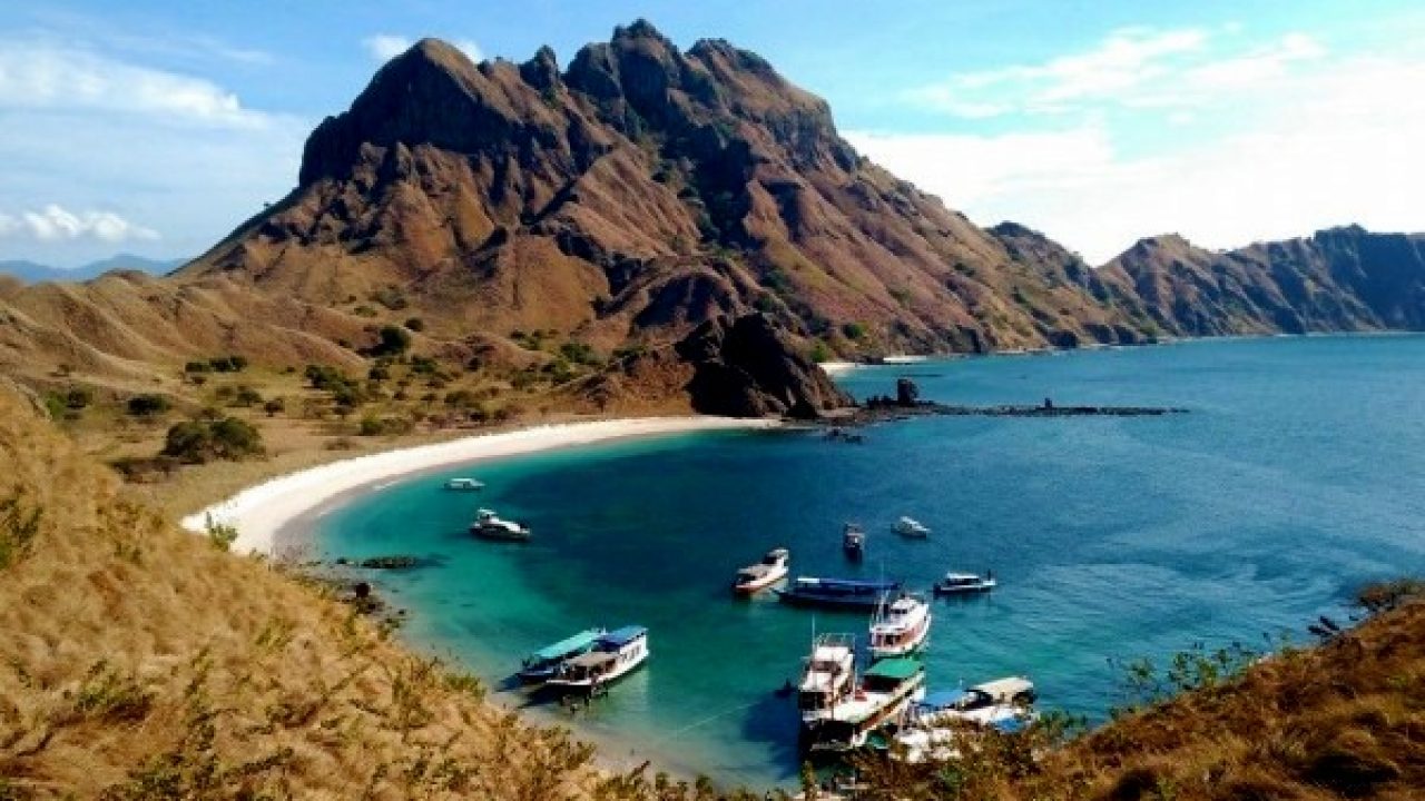 7 Tips Liburan Ke Labuan Bajo Yang Murah Meriah Tempatwisataunik Com