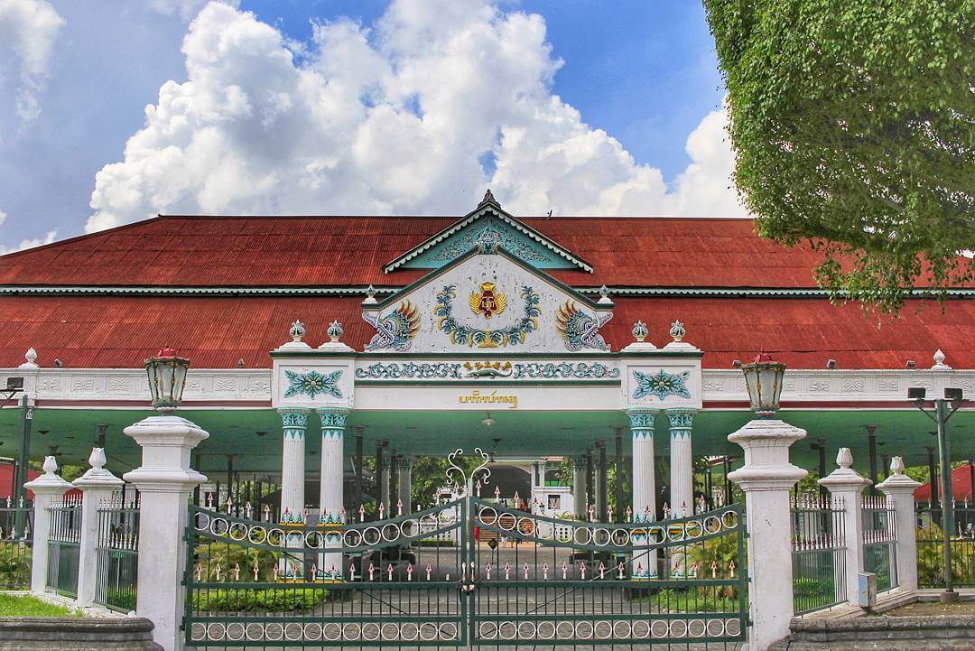 7 Tempat Wisata Jogja Dekat Malioboro Terbaik - TempatWisataUnik.com