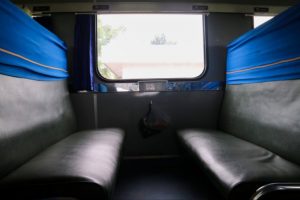 7 Tips Memilih Kursi di Kereta Api  TempatWisataUnik.com
