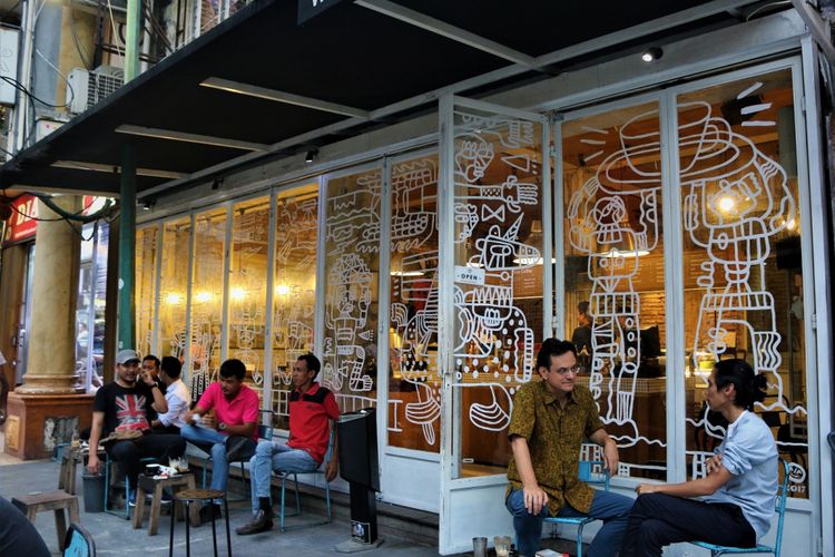 Cafe outdoor murah di Jakarta Selatan 5.1 - TempatWisataUnik.com