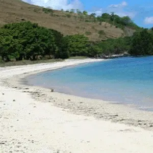 Pantai Pasir Putih Atapupu